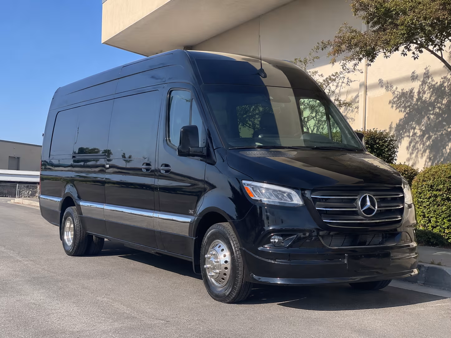 find the perfect transportation for your next wine tour 1