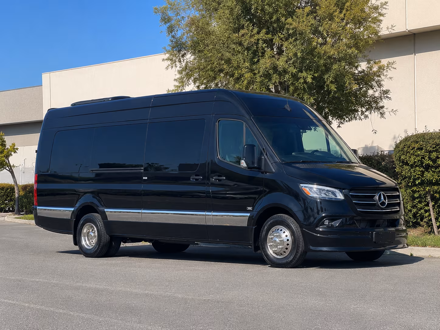 san francisco sprinter van service for client transfers and vip executive transportation